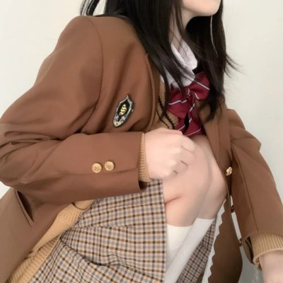 我的女神室友斗娜 封面